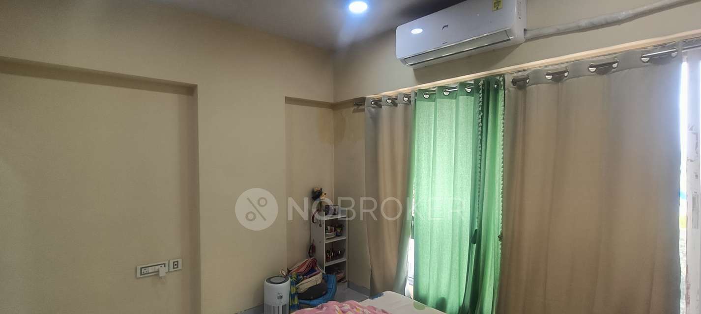 1 BHK Flat In Vraj One For Sale In Andheri West