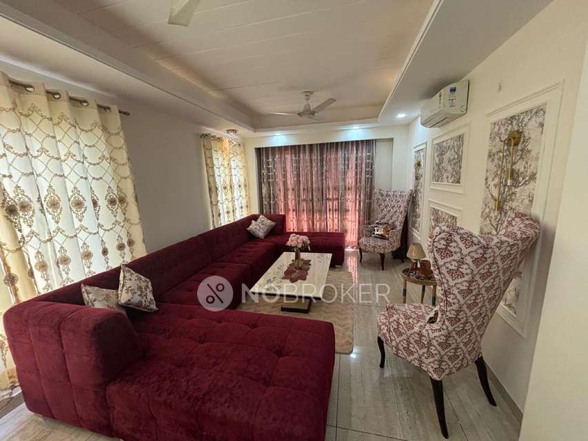 4 BHK Flat In Vipul World For Sale  In Sector 48