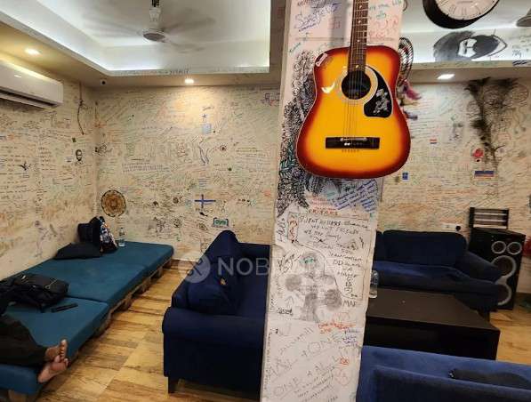 PG for Girls in Laxmi Nagar