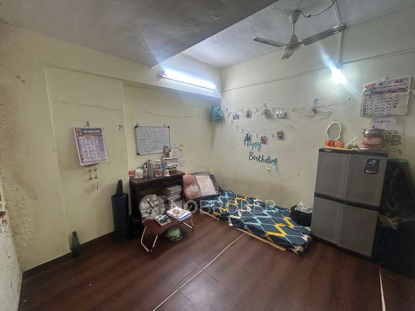 Shared Room for Female In 3 BHK  In Geeta Apartment  In J P Jewellers 