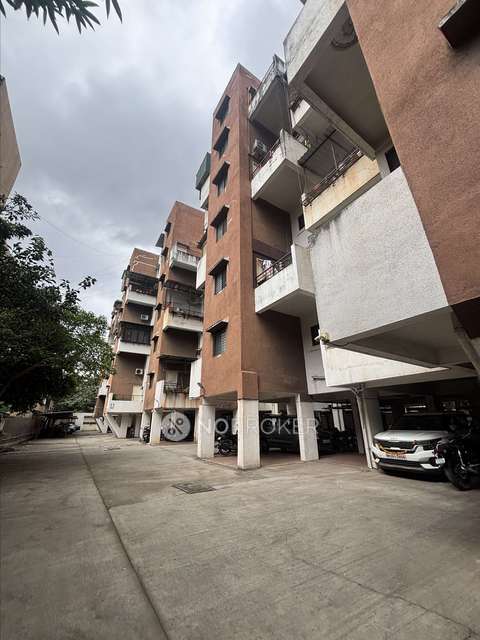 2 BHK Flat In Kute Angan Building, Walhekarwadi For Sale  In Nigdi