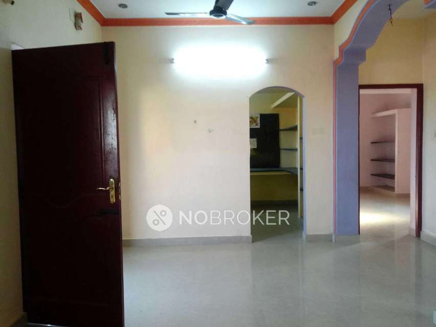 4+ BHK House For Sale  In Kallikuppam,