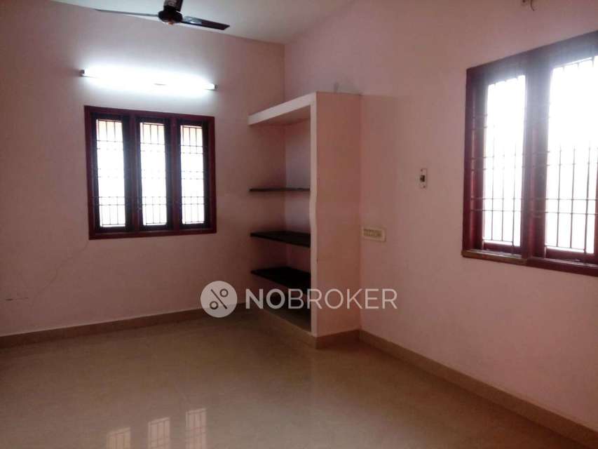 4+ BHK House For Sale  In Kallikuppam,