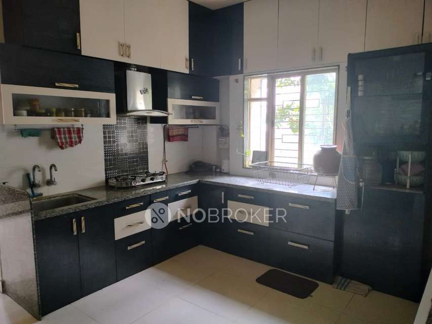 Single Room for Female In 2 BHK  In Gardenia Residency In Hadapsar