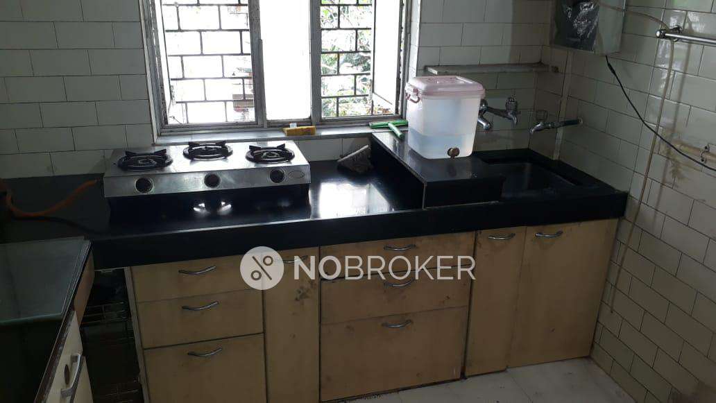 2 BHK Flat In Swastik Building For Sale  In Jogeshwari East