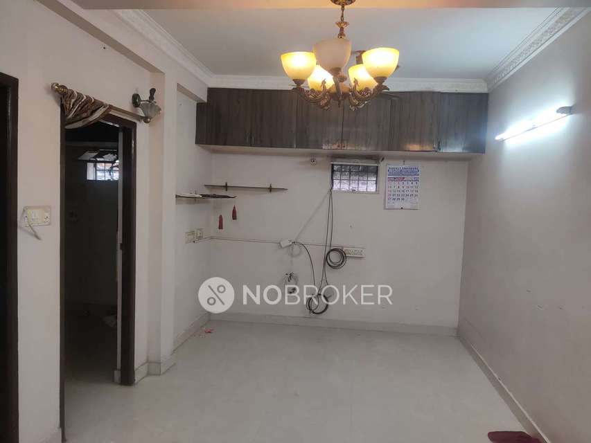 1 BHK Flat In Royal Appattnents for Rent  In 11712, Teynampet, Chennai, Tamil Nadu 600018, India