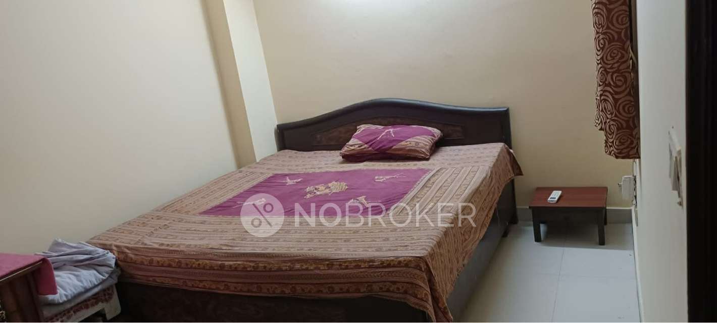 2 BHK Flat In Neelkanth Apartments Chattarpur For Sale  In Chhatarpur