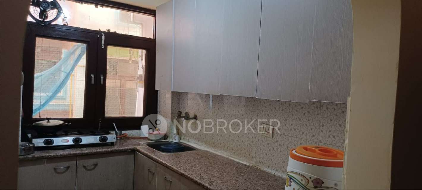 2 BHK Flat In Neelkanth Apartments Chattarpur For Sale  In Chhatarpur