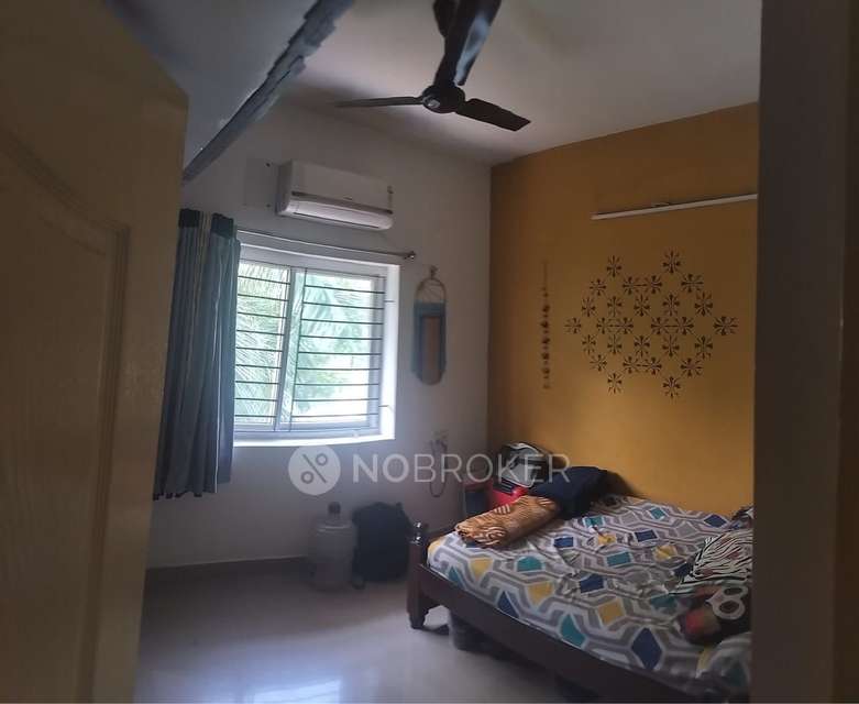 Single Room for Female In 3 BHK  In Jains Pebble Brook In Thoraipakkam