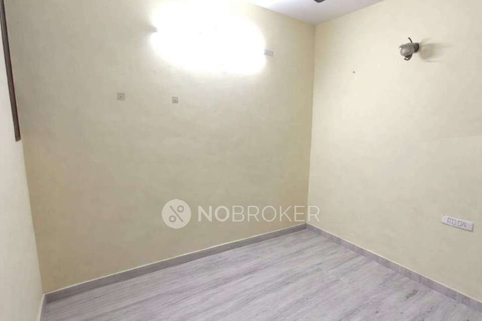 2 BHK Flat In Sundram Flat for Rent  In Kodambakkam