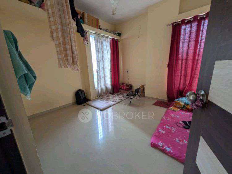 2 BHK Flat In Safal Oneiro Housing Society for Rent  In Safal Oneiro