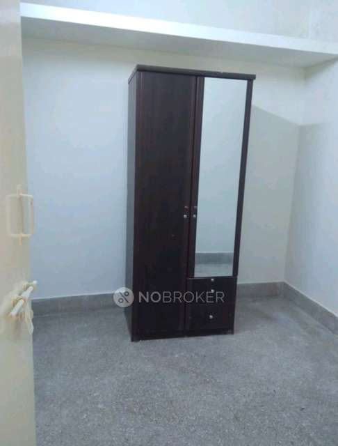 2 BHK Flat In Sb for Rent  In  Indiranagar