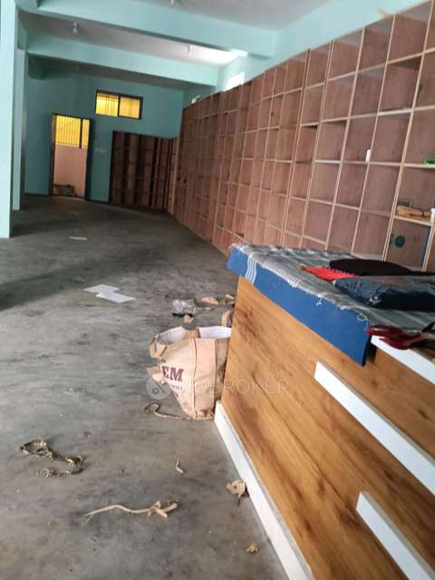 Shop in New, Bus Stand Road, Bangalore for Rent 