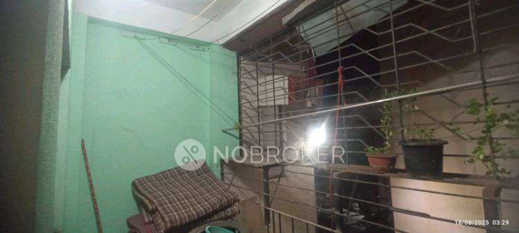 Single Room for Male In 1 BHK  In Tushar Housing Society Pune Station In Tushar Housing Society, 109, Tadiwala Rd, Sangamvadi, Pune, Maharashtra 411001, India