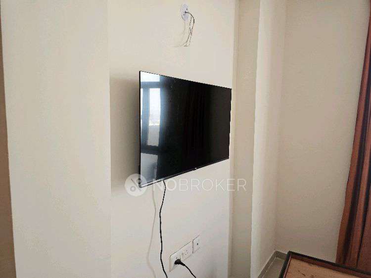 2 BHK Flat In Pareena Om Apartment for Rent  In Sector 112