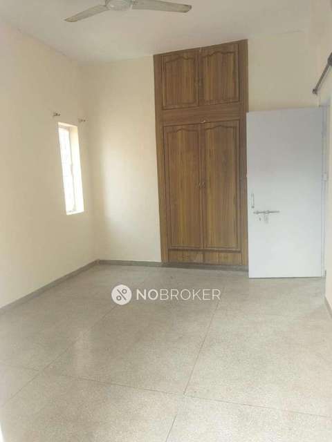 2 BHK Flat In Rwa Munirka Dda Flats, Munirka For Sale  In Munirka