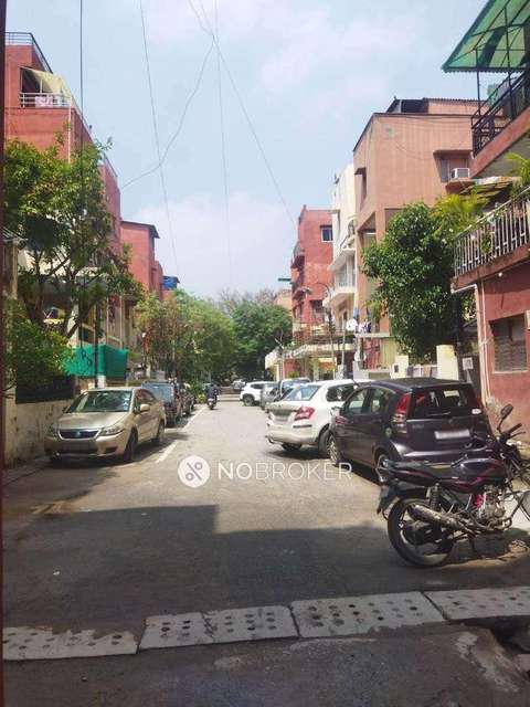 2 BHK Flat In Rwa Munirka Dda Flats, Munirka For Sale  In Munirka