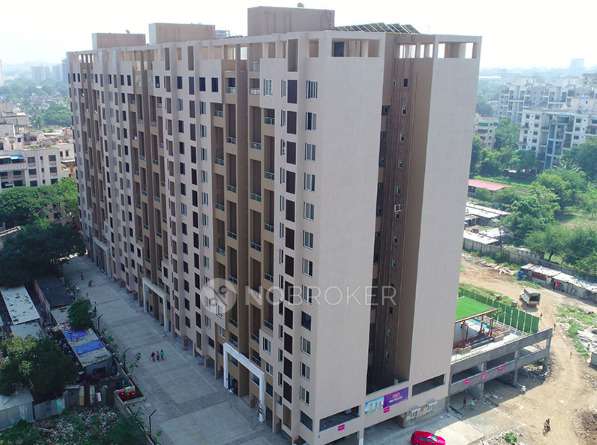 2 BHK Flat In Gkg The Kings Way for Rent  In Ghorpadi