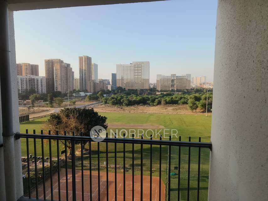 2 BHK Flat In Smart World Orchard for Rent  In Sector 61
