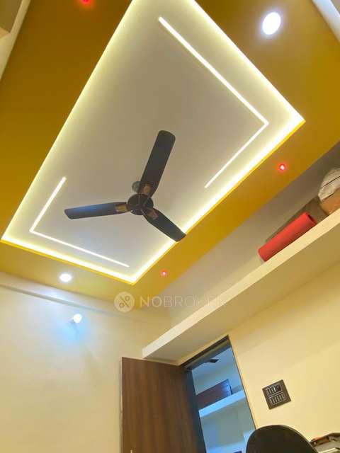 1 BHK Flat In Golden Plaza Society  for Rent  In Manjri Bk