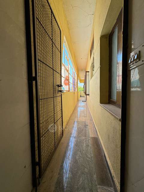 2 BHK Flat In Manjusha Apartments for Rent  In Pride Picassa