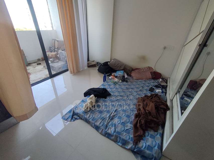 2 BHK Flat In Kumar Pebble Park for Rent  In Hadapsar