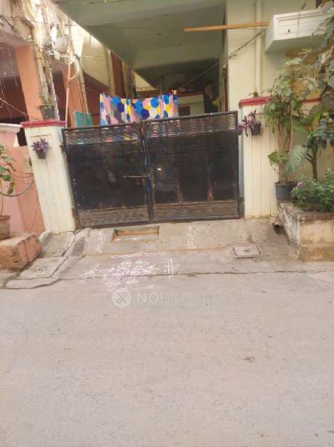 2 BHK Flat In Standlone Buildiung for Rent  In Kondapur