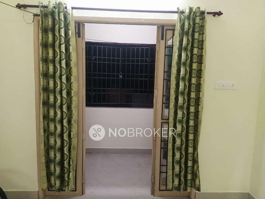 2 BHK Flat In Shristi Apartment For Sale  In Velachery