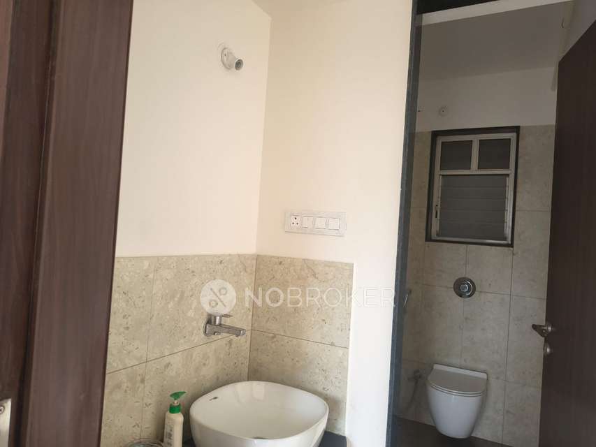 2 BHK Flat In Vj Yashwin Supernova Wakad for Rent  In 33 Milestone