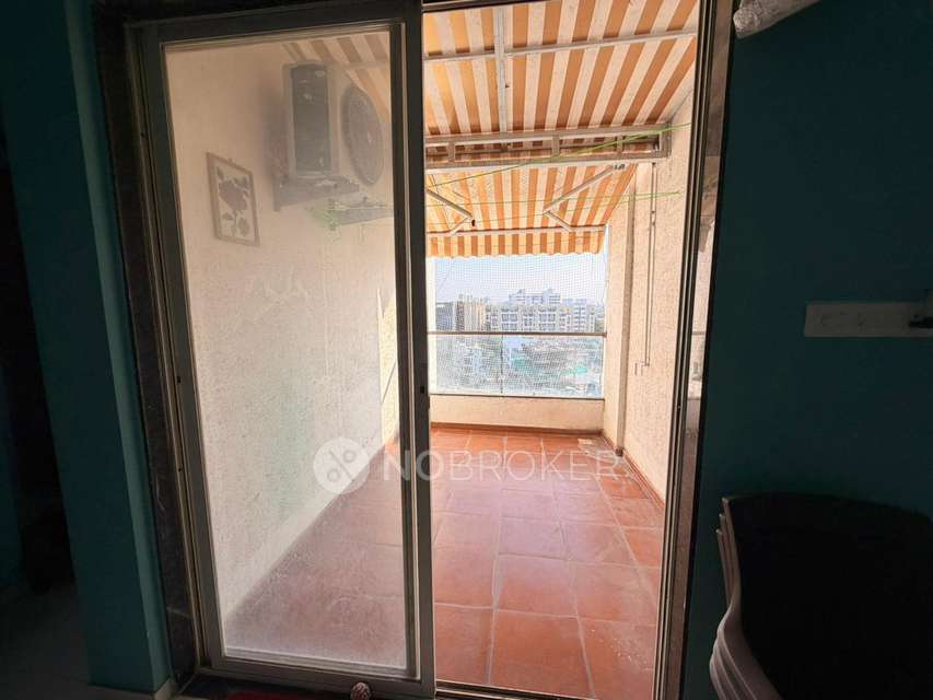 2 BHK Flat In Ravinanda Skylight for Rent  In Ravinanda Skylights