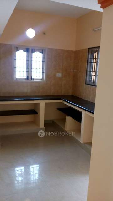 2 BHK Flat In Vijay Flats, Selaiyur For Sale  In Selaiyur