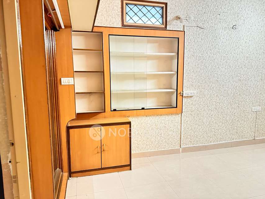 3 BHK Flat In Srinivasa Classic Towers For Sale  In East Marredpally, Secunderabad