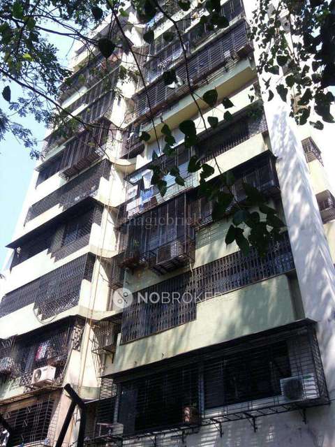 Single Room for Female In 1 BHK  In Venus Towers In Andheri West