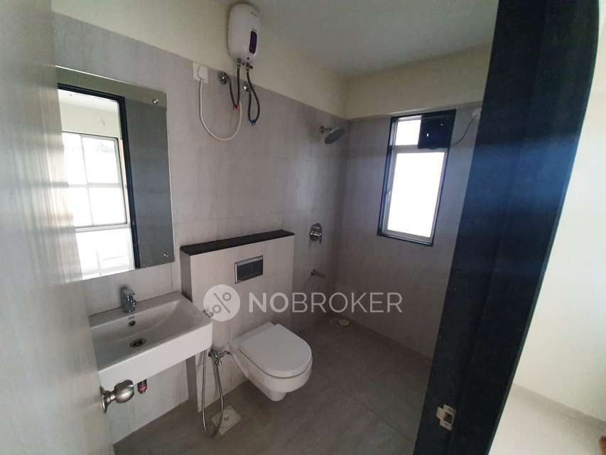 3 BHK Flat In Godrej Central, Chembur For Sale  In Godrej Central Shell Towers