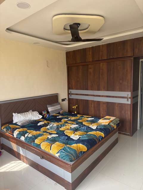 1 BHK Flat For Sale  In 107-24, Malbar Hill Marg