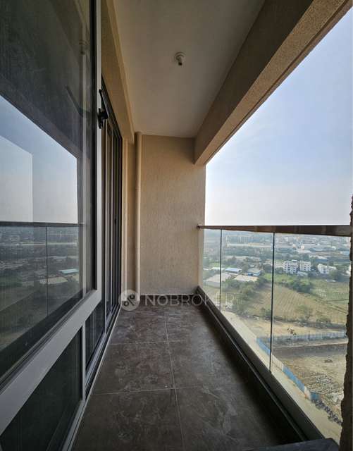 Shared Room for Male In 2 BHK  In Vj Yashwin Enchante In Kharadi