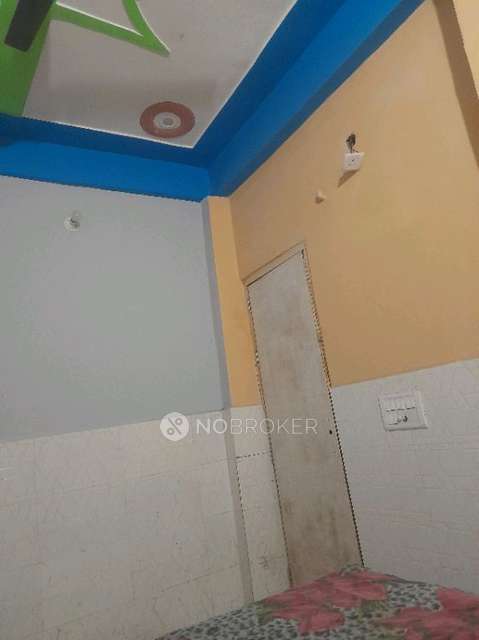 1 RK Flat In Shiv Shakti Enclave for Rent  In H92v+2x8, 81central, Block C, Sector 81, Noida, Uttar Pradesh 201305, India