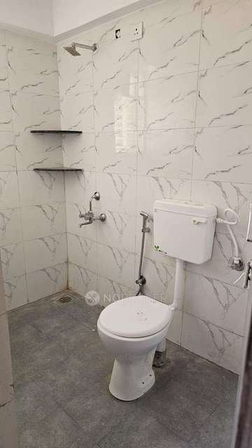 2 BHK Flat In Gkg The Kings Way for Rent  In Ghorpadi