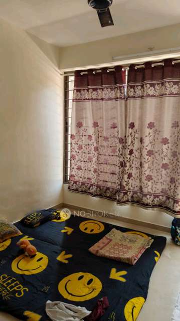 Single Room for Female In 3 BHK  In Skyi Star Town, Bhukum In Bhukum