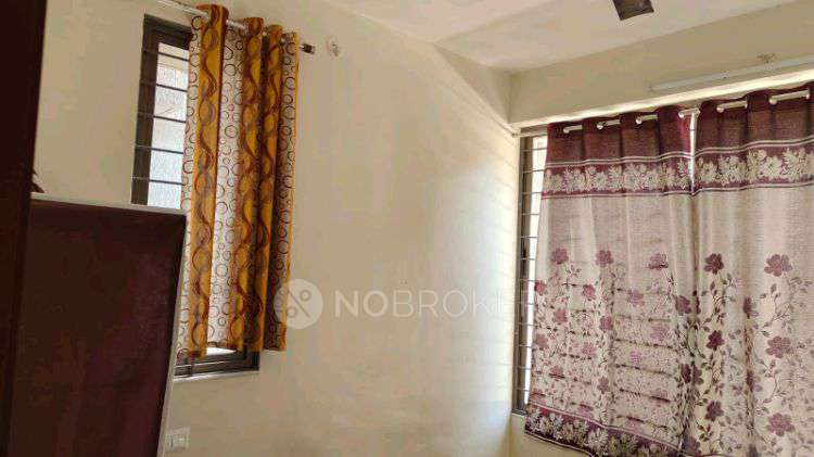 Single Room for Female In 3 BHK  In Skyi Star Town, Bhukum In Bhukum