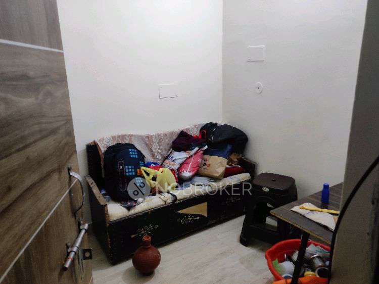 1 BHK Flat For Sale  In Kamla Nagar