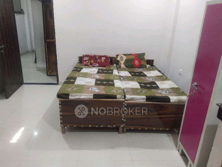 PG for Anyone in Vijay Vihar Silokhra Road Sector 30