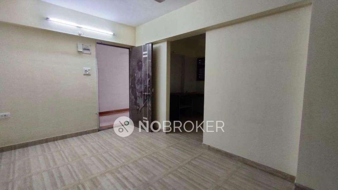 1 BHK Flat In Sra Mahalaxmi Building For Sale  In Saat Rasta