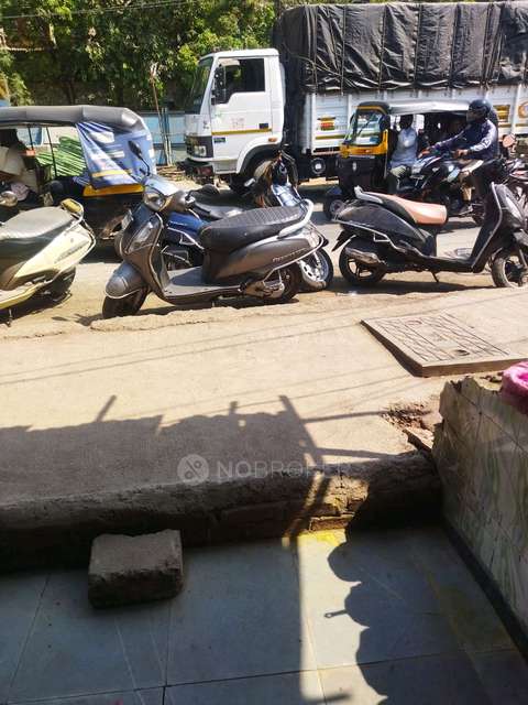 Godown/Warehouse in Nobero Clothing Store - Metro Junction Mall, Mumbai for Rent 