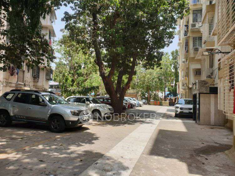1 BHK Flat In Munisuvrat Darshan Chs For Sale  In Ghatkopar West