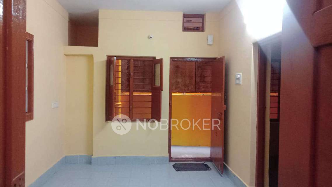 2 BHK Flat In Residential Rajajinagar for Rent  In V.s.m English School
