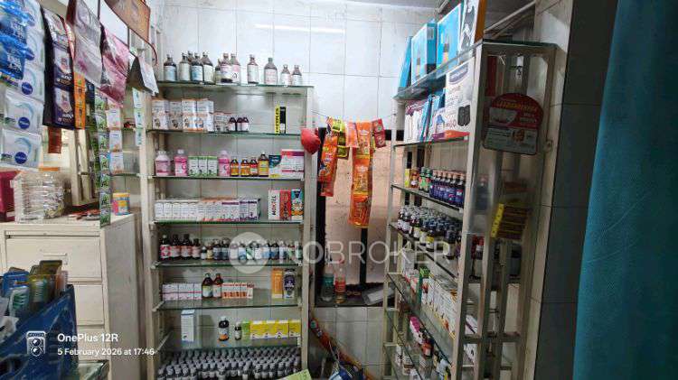 Shop in Manisha Nagar Gate No. 1, Mumbai for sale 