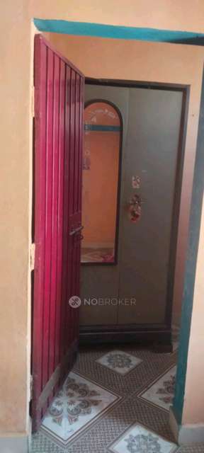 2 BHK Flat In Perumbakkam Housing Board For Sale  In Sholinganallur