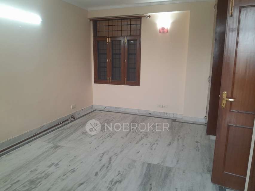2 BHK House for Rent  In South City 1, Sector 41