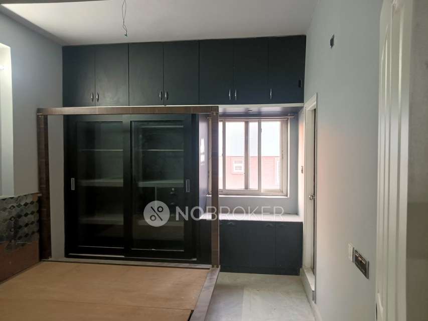 2 BHK Flat In Sriprasanthi Nilayam, Pragathi Nagar For Sale  In Kukatpally